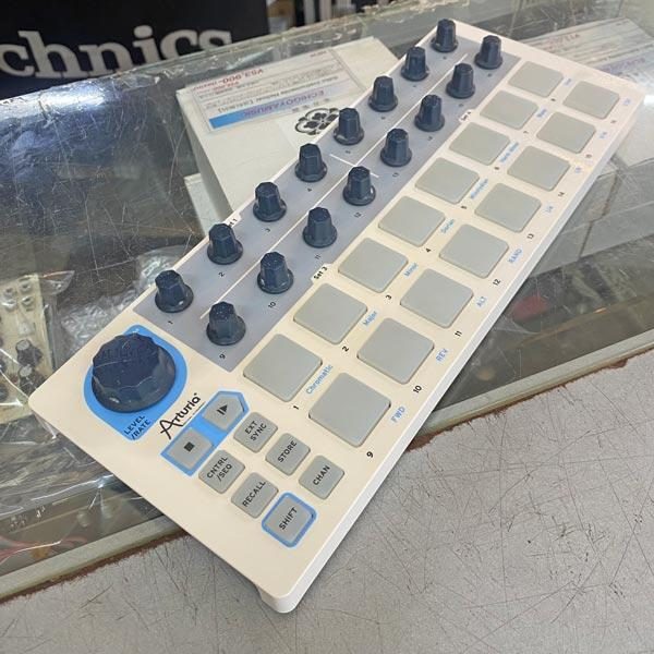 Arturia BEATSTEP
