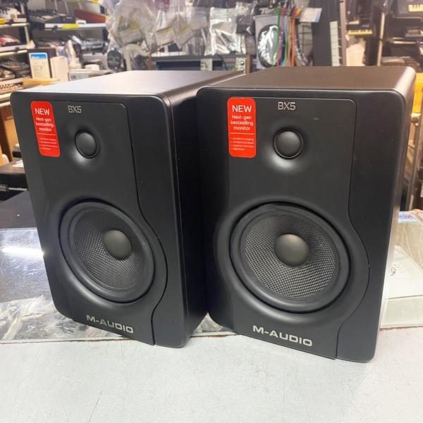 M-AUDIO BX3