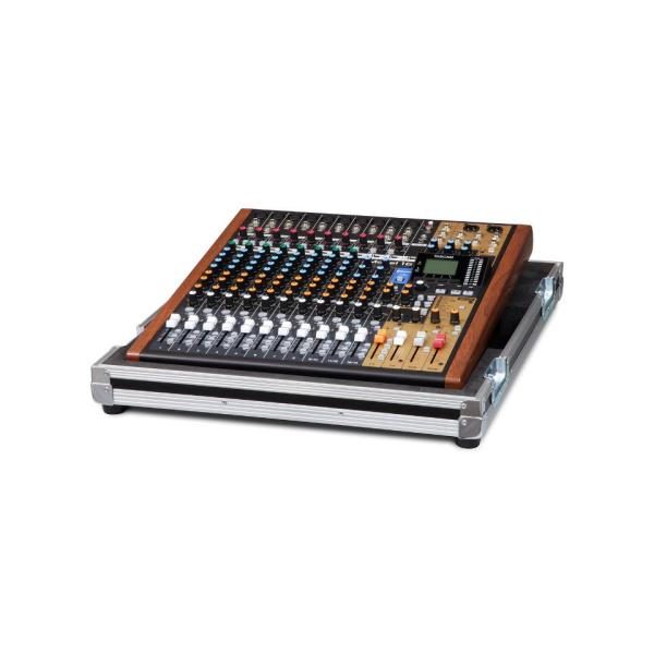 TASCAM Model 16