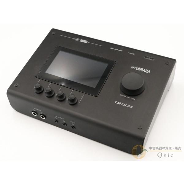 YAMAHA URX44 B