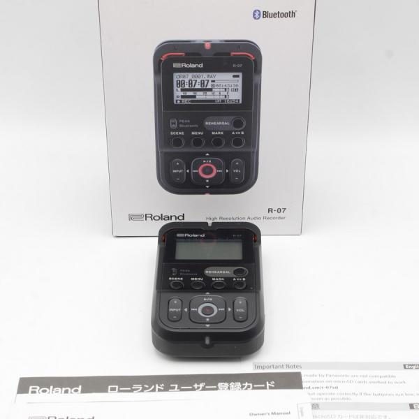 ROLAND R-07 (BK)