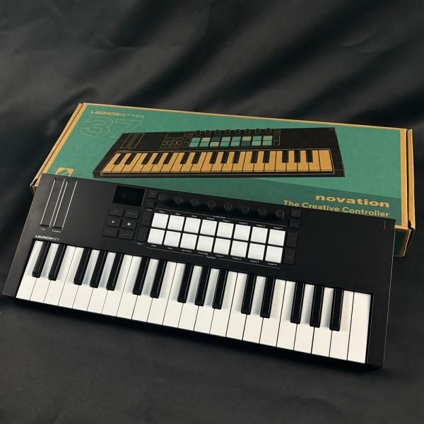 Novation Launchkey Mini 37 Mk4
